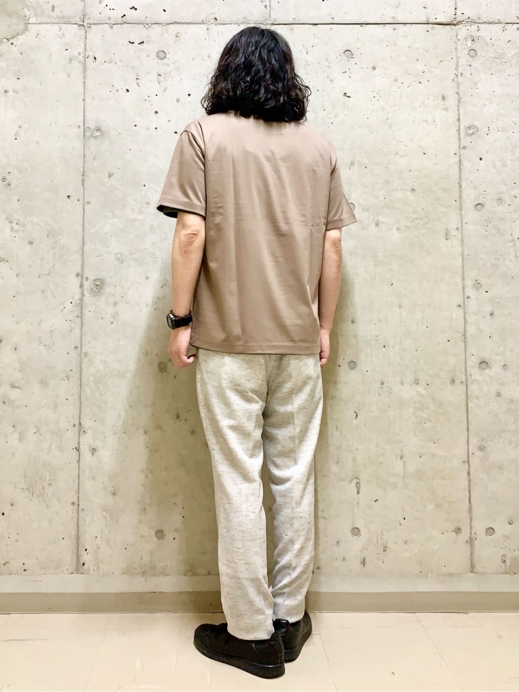 木村剛さんの「TAKEO KIKUCHI｜【尾州織】リネンブレンド メッシュパンツ」を使ったコーディネート