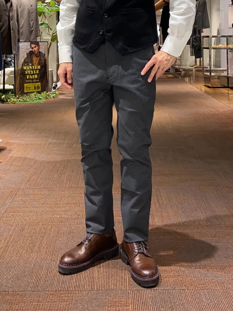 わいずみさんの「TAKEO KIKUCHI｜【Made in JAPAN】ブロード レギュラーカラー ドレスシャツ」を使ったコーディネート