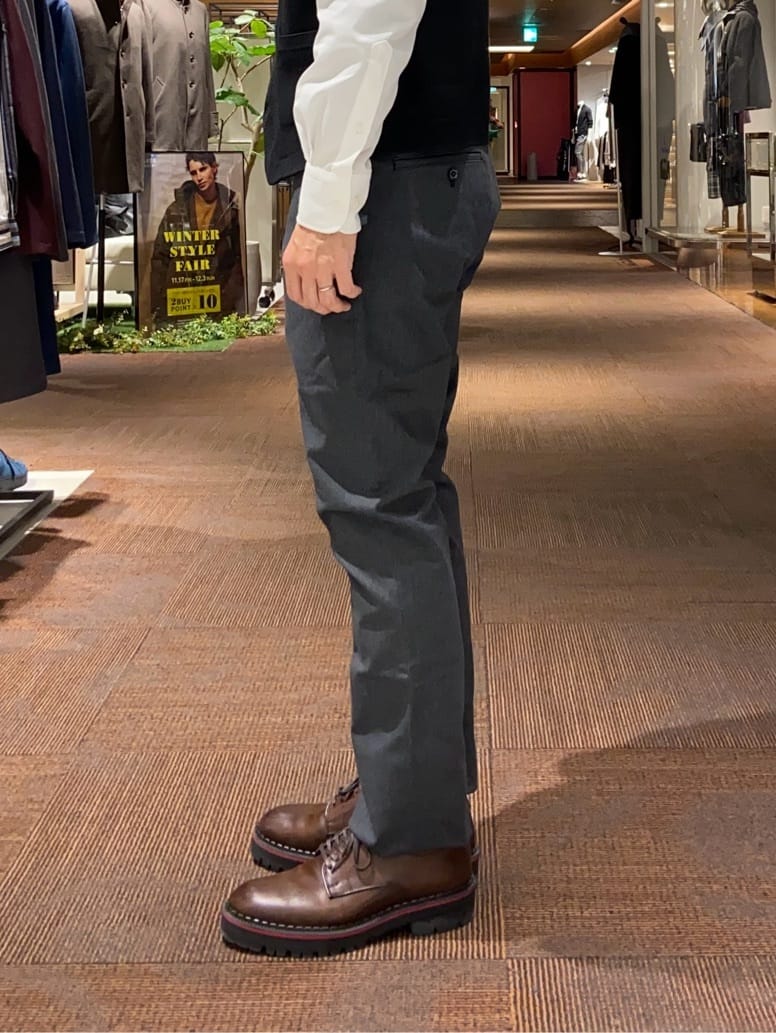 わいずみさんの「TAKEO KIKUCHI｜【Made in JAPAN】ブロード レギュラーカラー ドレスシャツ」を使ったコーディネート