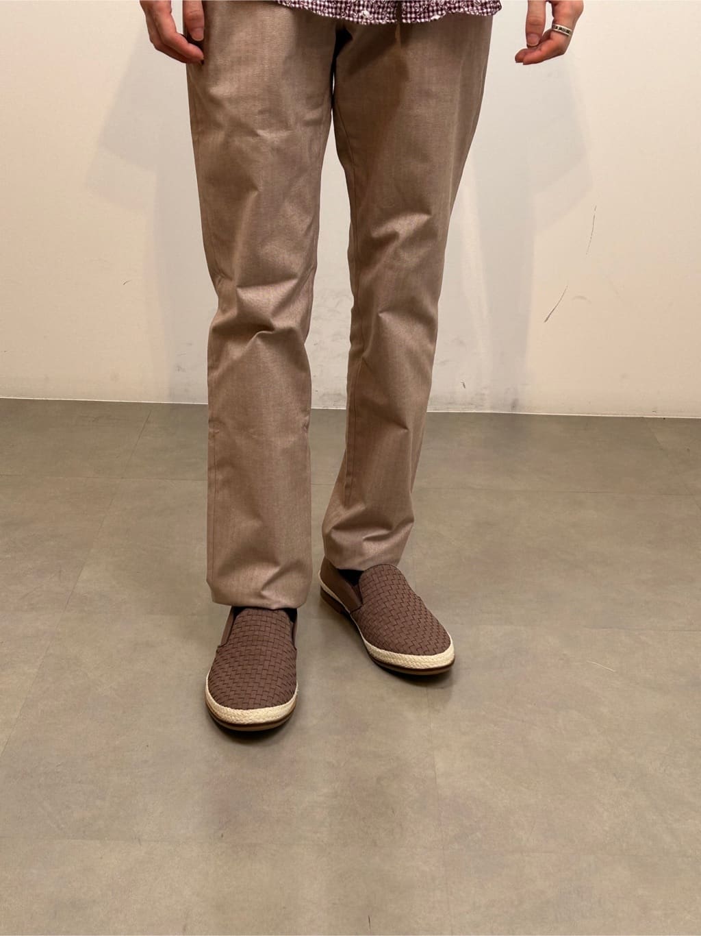 Neoさんの「TAKEO KIKUCHI｜【Made in JAPAN】播州織 ヘリンボン ストレート パンツ」を使ったコーディネート