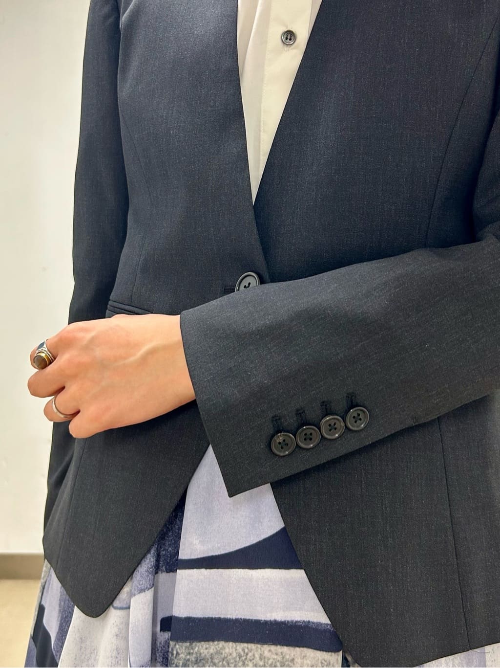 フジワラさんの「UNTITLED｜」を使ったコーディネート