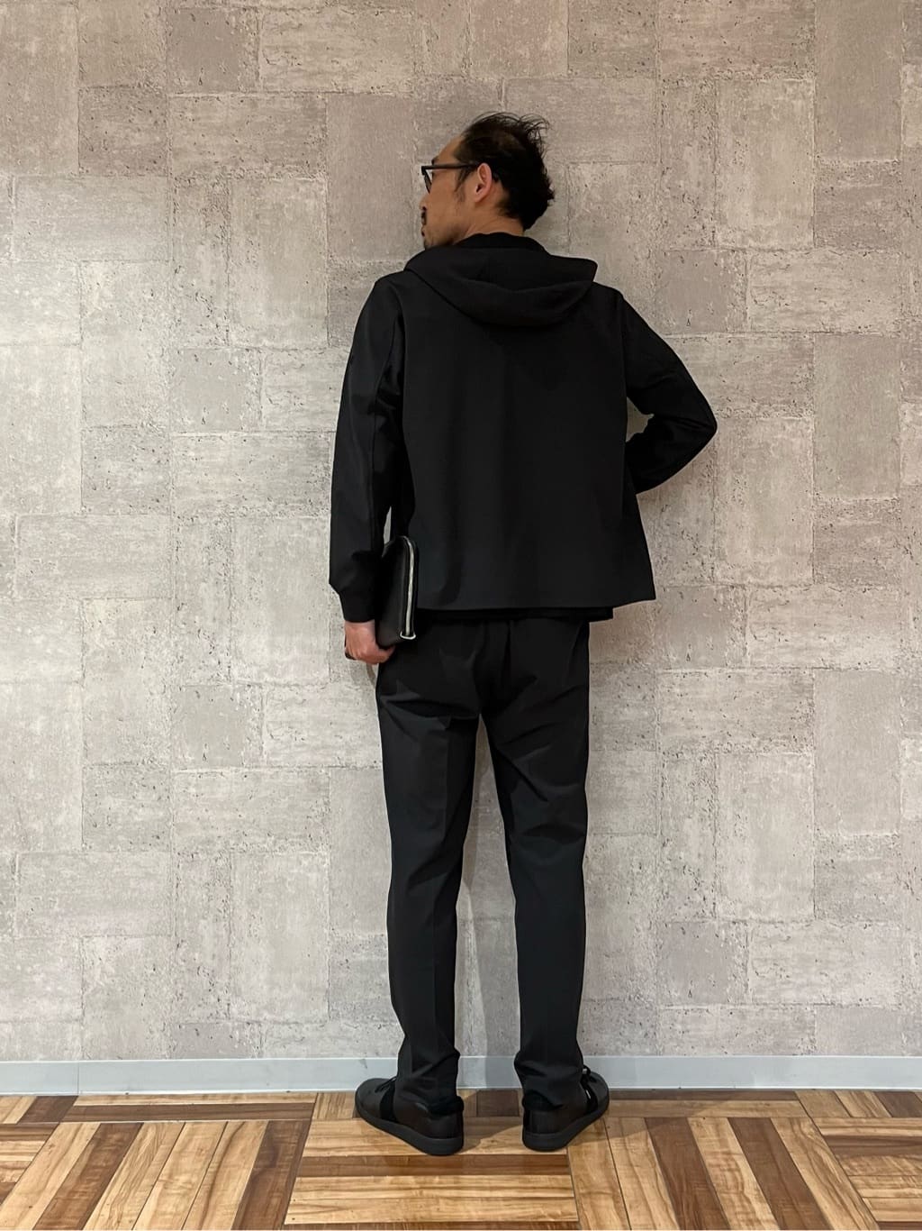 セッキーさんの「TAKEO KIKUCHI｜【ベーシック】レザー クラッチバッグ」を使ったコーディネート
