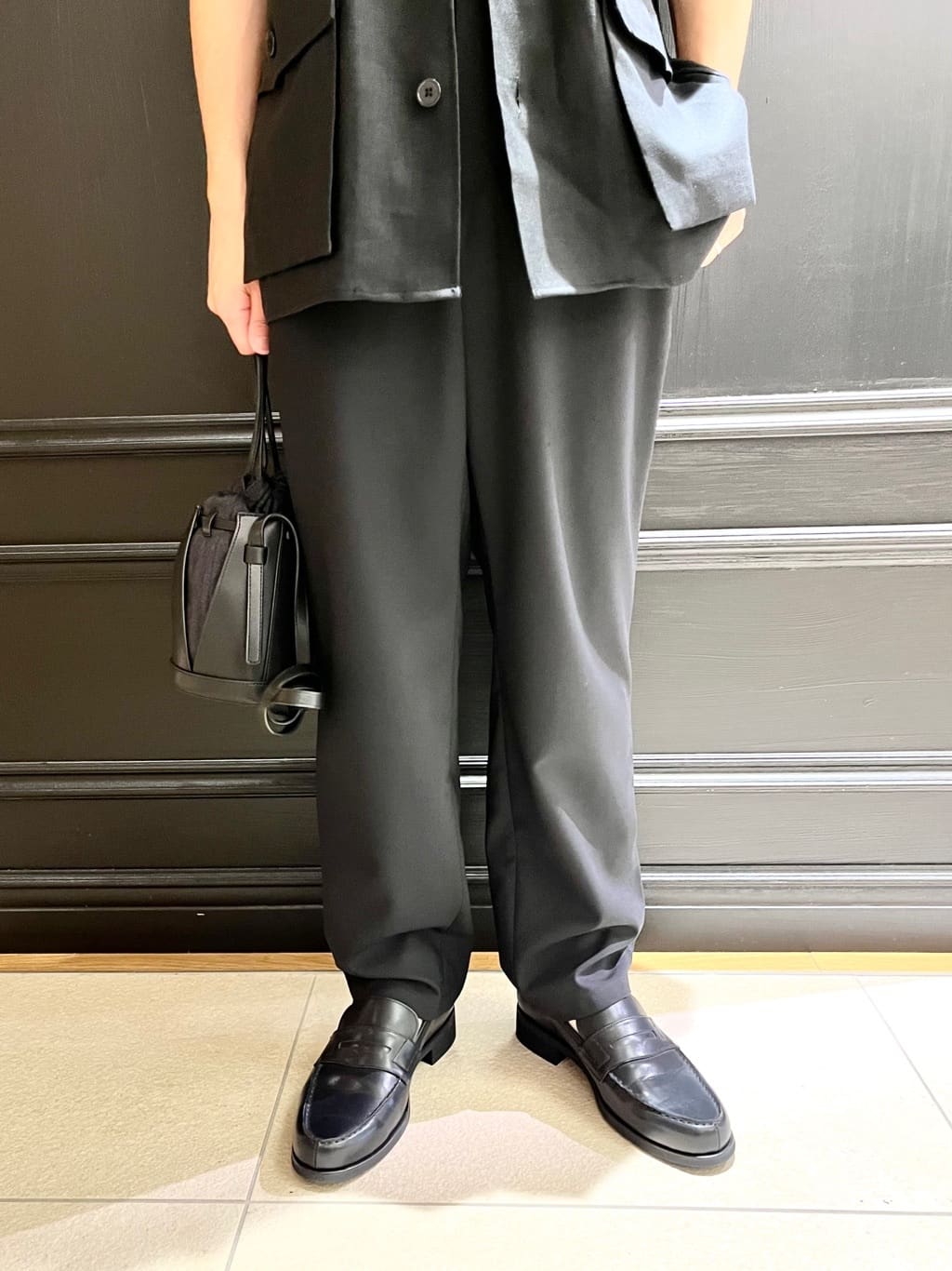 小山凌さんの「DRESSTERIOR｜【撥水加工/Safari5月号掲載】ローファー」を使ったコーディネート
