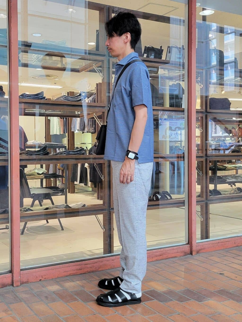 piroyaさんの「TAKEO KIKUCHI｜【抗菌防臭／9色5サイズ展開】ハニカムメランジ ポロシャツ」を使ったコーディネート