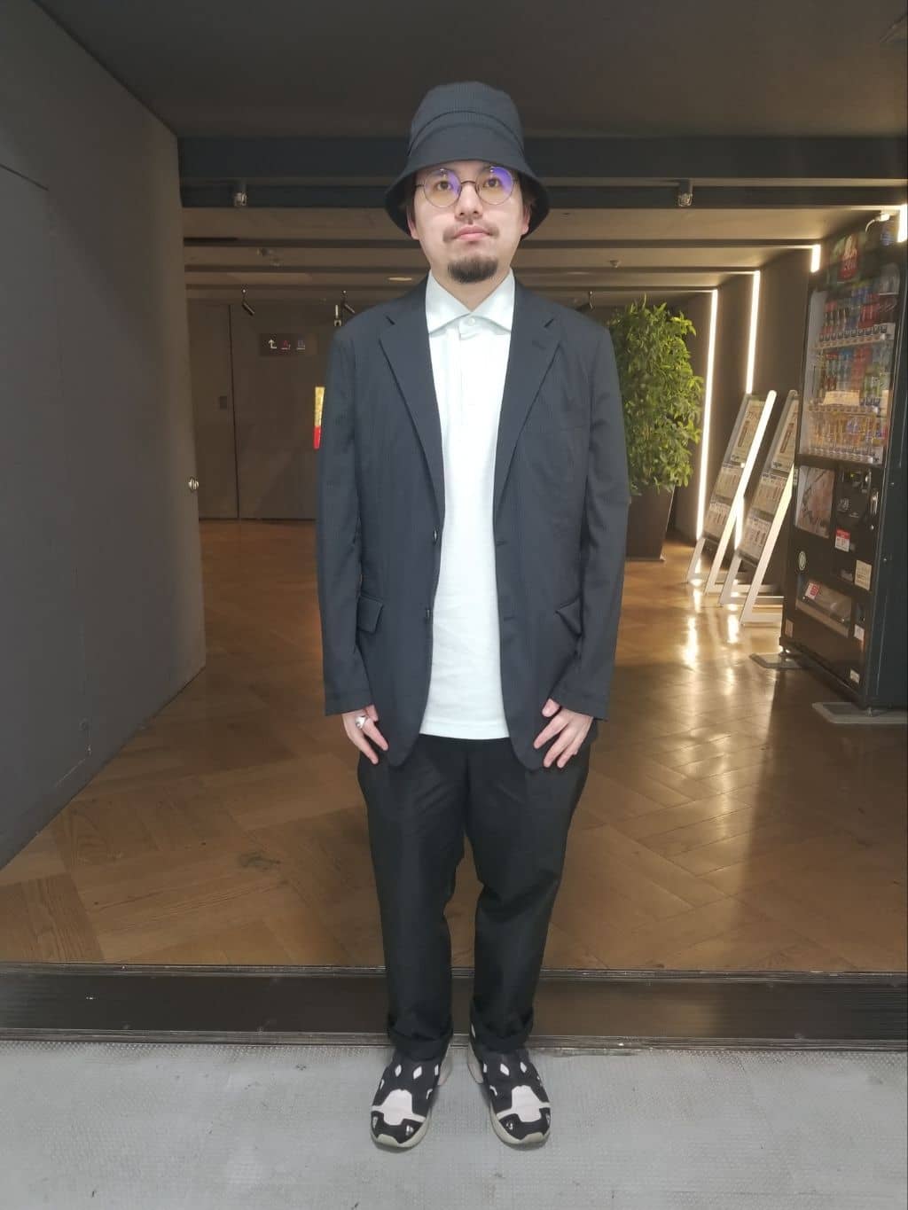 ヨーダさんの「TAKEO KIKUCHI｜【抗菌防臭／9色5サイズ展開】ハニカムメランジ ポロシャツ」を使ったコーディネート