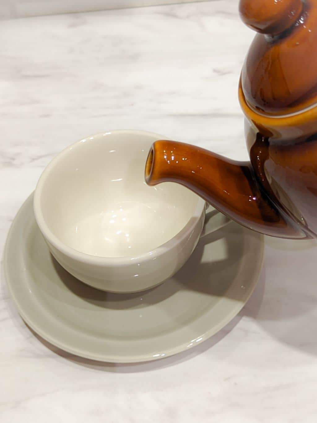 シモさんの「212 KITCHEN STORE｜ファームハウス ティーポット ミッドナイトフォレスト ２カップ ＜London Pottery  ロ」を使ったコーディネート