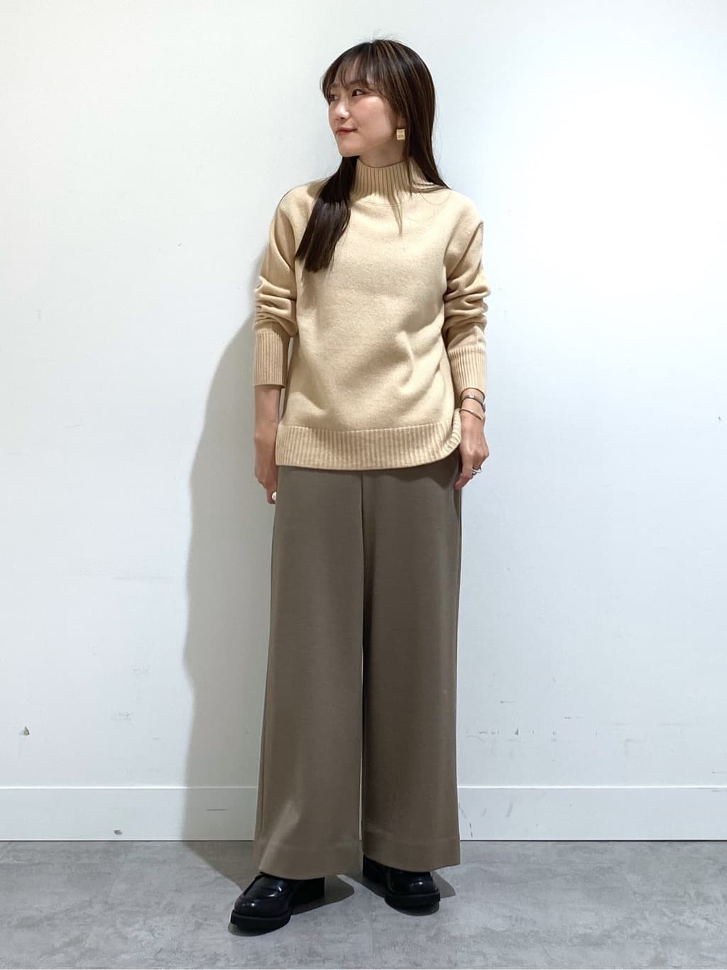 mamiさんの「INDIVI｜【定番人気！/名品コート/日本製】ウール100%チェスターコート」を使ったコーディネート