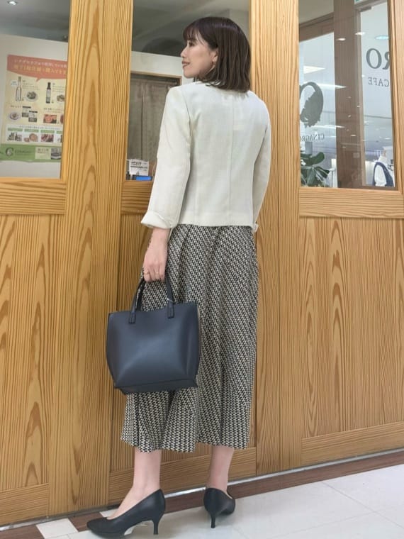 yoshikoさんの「UNTITLED｜【日本製・本革】Comfit Dresser Pumps（コンフィットドレッサーパンプス）」を使ったコーディネート