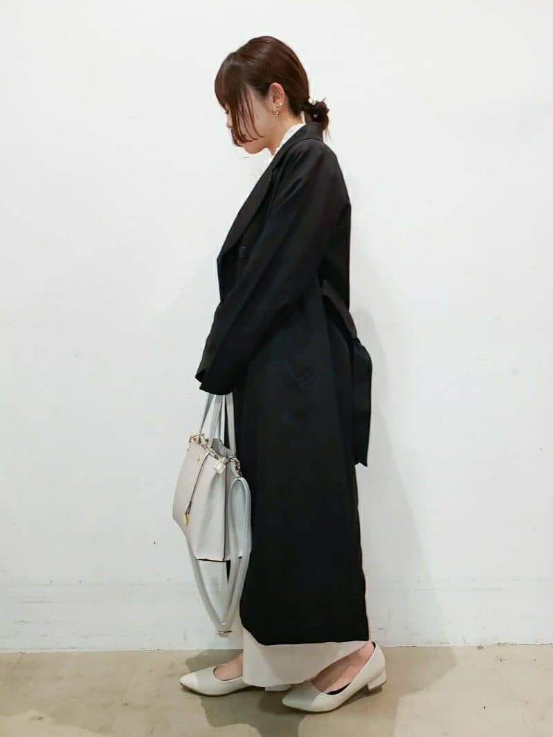 TSUCHIYAさんの「SHOO･LA･RUE｜【通勤/デイリー/セットアップ可】マルチに使える カットジョーゼット ワイドパンツ」を使ったコーディネート