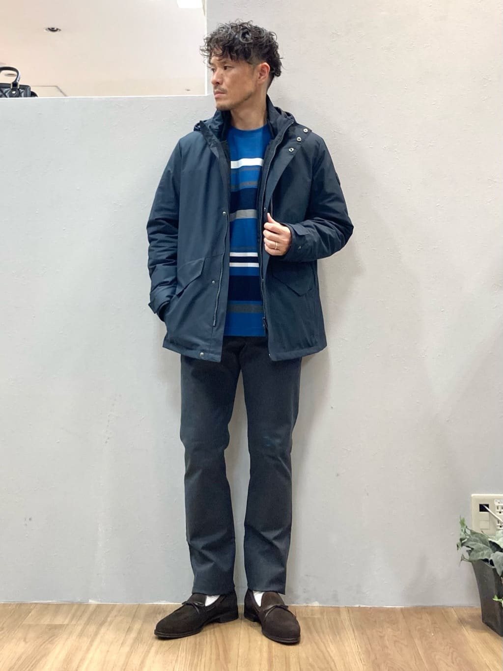 シュンさんの「TAKEO KIKUCHI｜【全7サイズ&times;8色展開！】トップマルチヘリンボン パンツ」を使ったコーディネート