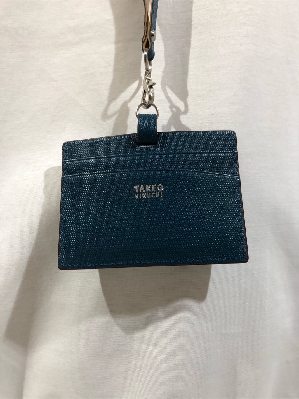 うっちーさんの「TAKEO KIKUCHI｜【ソフト＆ナチュラル】ミニメッシュ レザー IDカードホルダー」を使ったコーディネート
