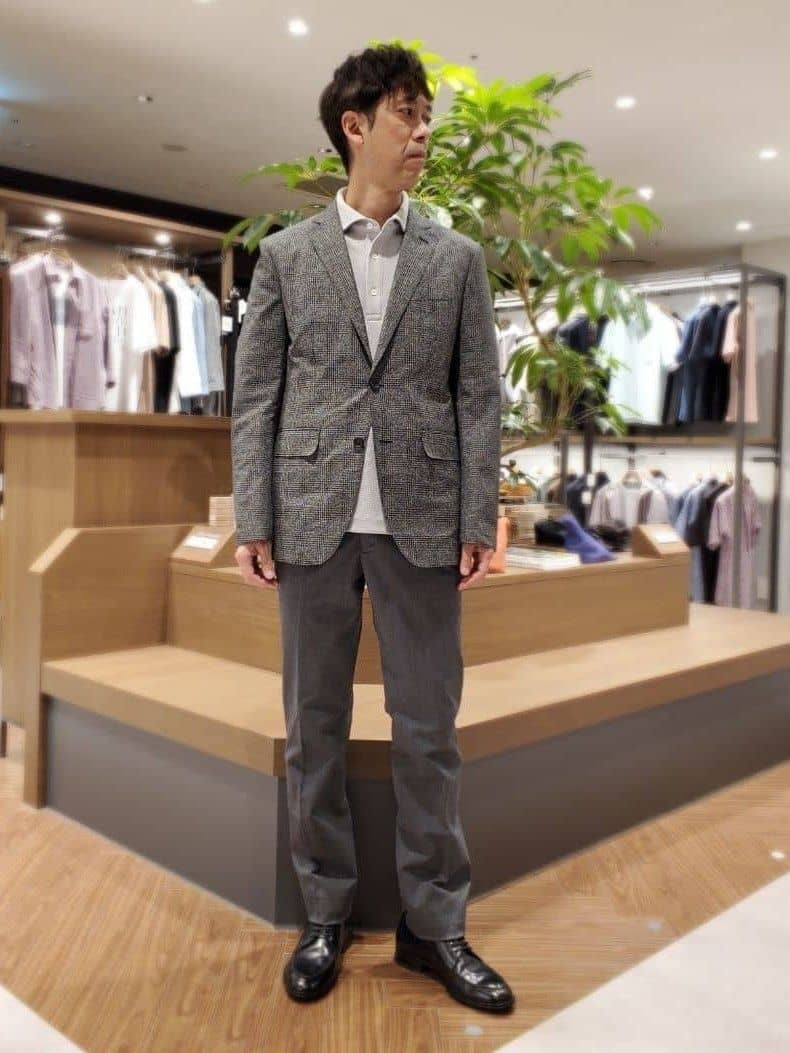 ishidaさんの「TAKEO KIKUCHI｜【オフィスカジュアル対応】ドレス チノパンツ」を使ったコーディネート