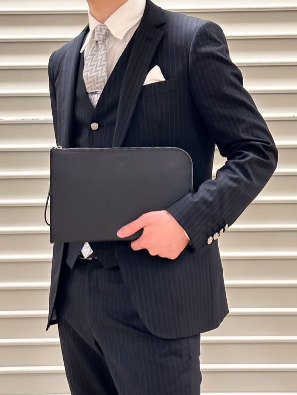 イッシーさんの「TAKEO KIKUCHI｜【Made in JAPAN】矢絣（やがすり）シルクネクタイ」を使ったコーディネート