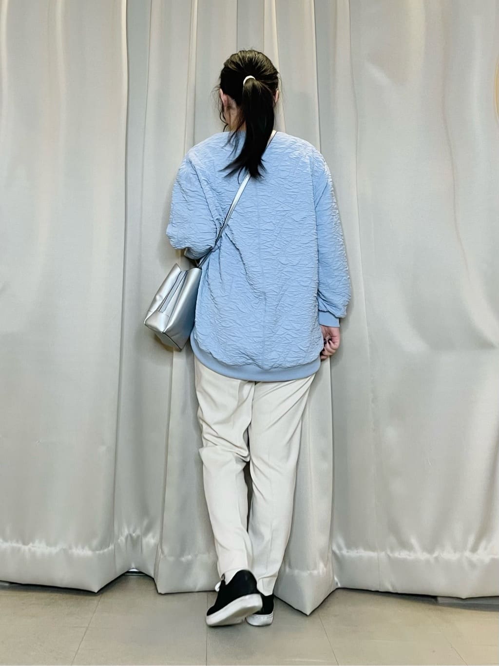 かのさんの「SHOO･LA･RUE｜【洗える/SS-3L】すっきりキレイにかっこよく 大人のテーパードパンツ」を使ったコーディネート