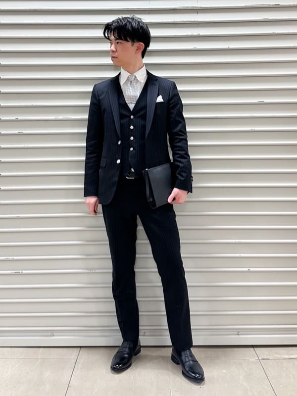 イッシーさんの「TAKEO KIKUCHI｜【Made in JAPAN】矢絣（やがすり）シルクネクタイ」を使ったコーディネート