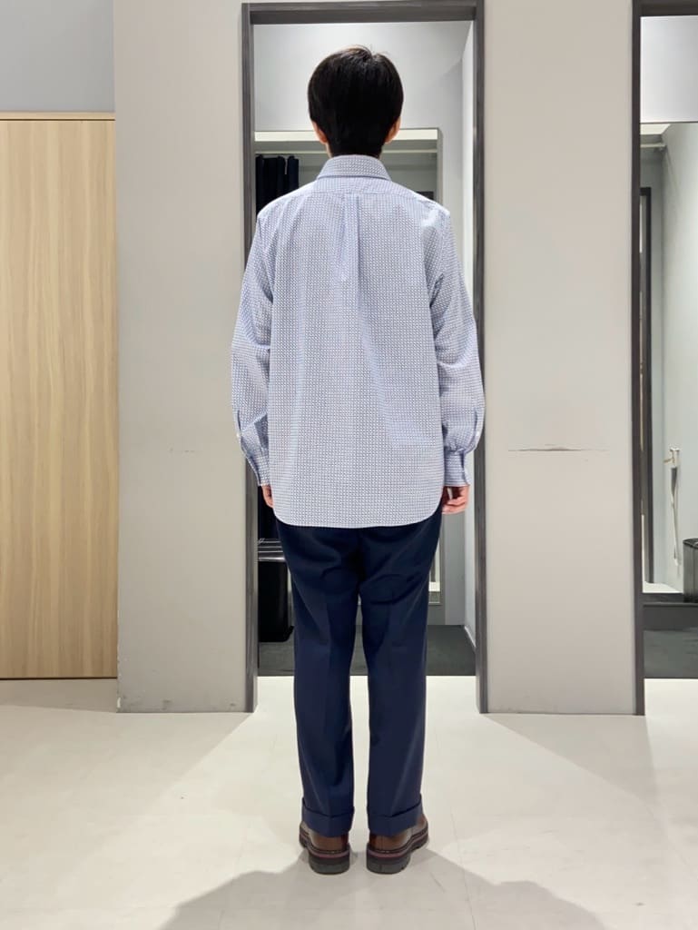 わいずみさんの「TAKEO KIKUCHI｜【Three by Three】シャイニーシャークピンヘッド ベスト / 3ピース対応」を使ったコーディネート