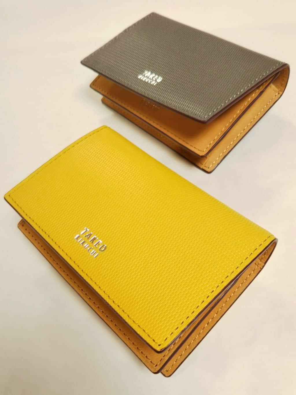 yasuさんの「TAKEO KIKUCHI｜【ソフト＆ナチュラル】ミニメッシュ レザー 名刺入れ」を使ったコーディネート