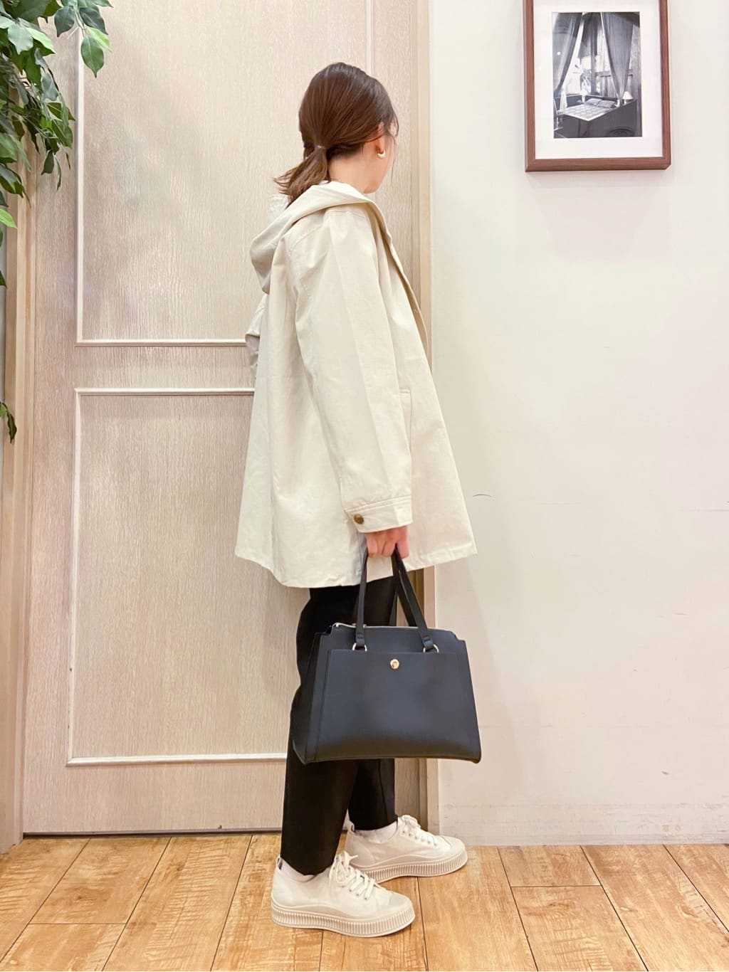 なみさんの「SHOO･LA･RUE｜【洗える/SS-3L】すっきりキレイにかっこよく 大人のテーパードパンツ」を使ったコーディネート