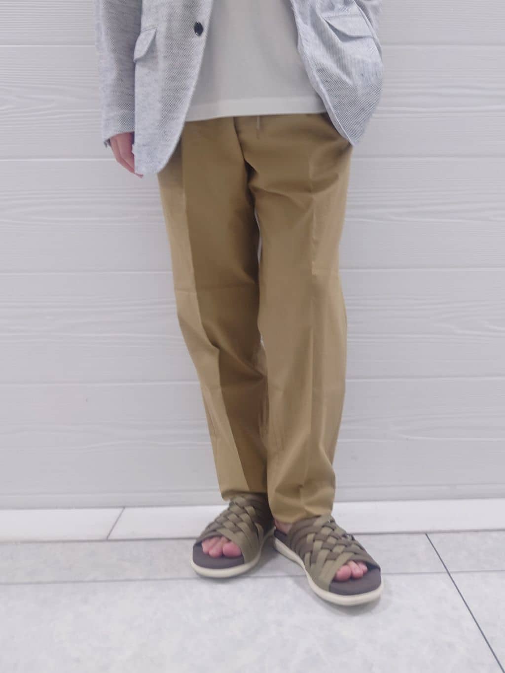 かずさんの「TAKEO KIKUCHI｜【刺繍ロゴT】スムース ワンポイント Tシャツ」を使ったコーディネート