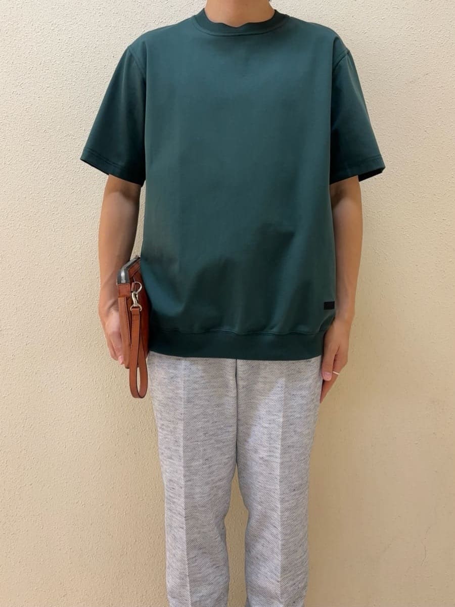及川さんの「TAKEO KIKUCHI｜【抗菌防臭／5サイズ展開】ハイゲージポンチ Tシャツ」を使ったコーディネート