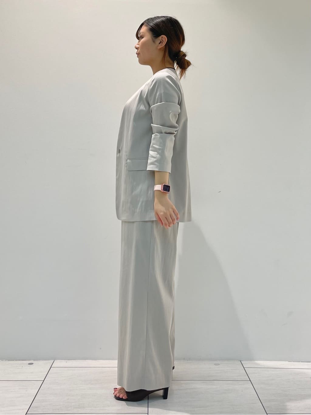 kanonさんの「INDIVI｜【褒められパンツ／洗える／ウエストゴム】ワイドタックパンツ」を使ったコーディネート