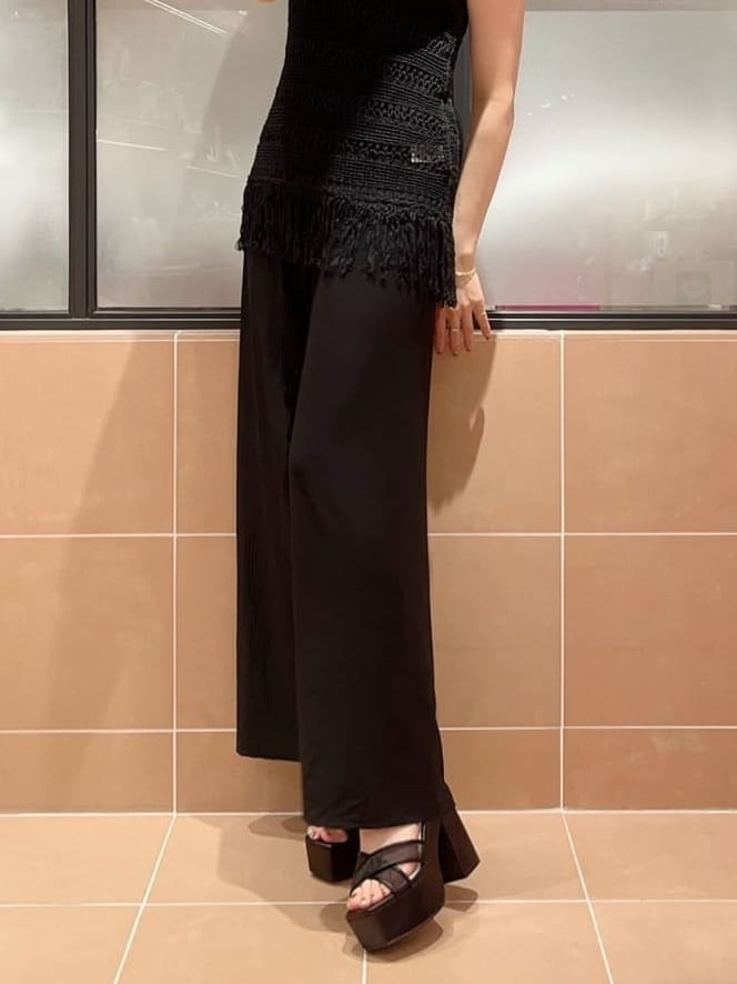 kaoriさんの「ESPERANZA｜◆【ラク盛り／サンダル】リピーター続出／脚長美脚　ラク盛り厚底サンダル　24年Ver」を使ったコーディネート
