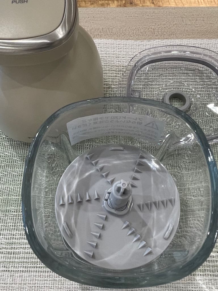 Arisaさんの「212 KITCHEN STORE｜◆コードレスカプセルカッターボンヌ　クリームホワイト ＜recolte レコルト＞」を使ったコーディネート
