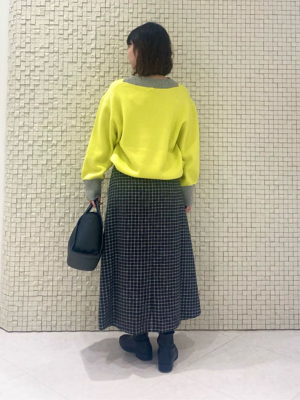 KARENさんの「INDIVI｜【セレモニーにおすすめ！】パール調トップネックレス」を使ったコーディネート