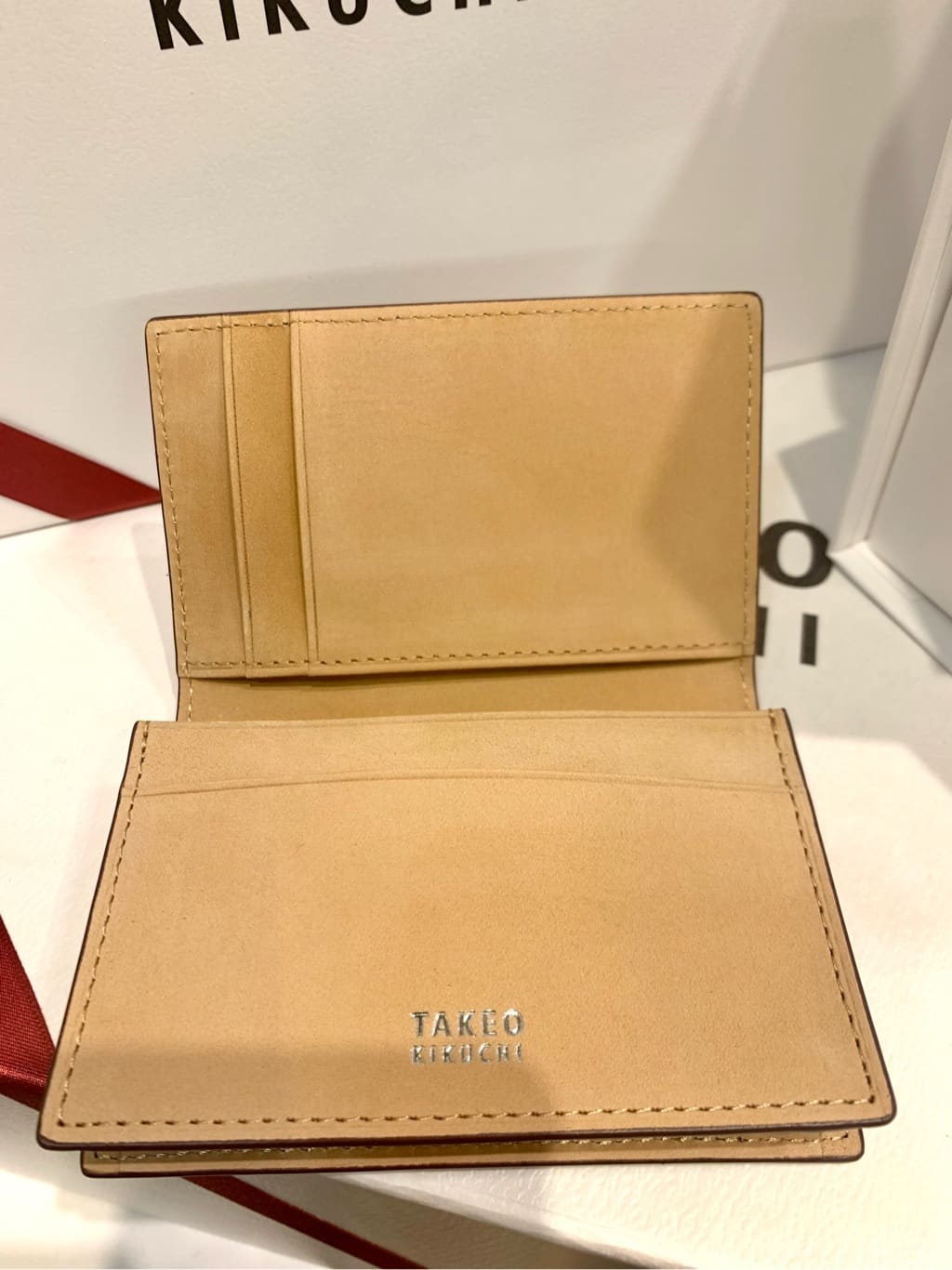 木村剛さんの「TAKEO KIKUCHI｜【ソフト＆ナチュラル】ミニメッシュ レザー 名刺入れ」を使ったコーディネート