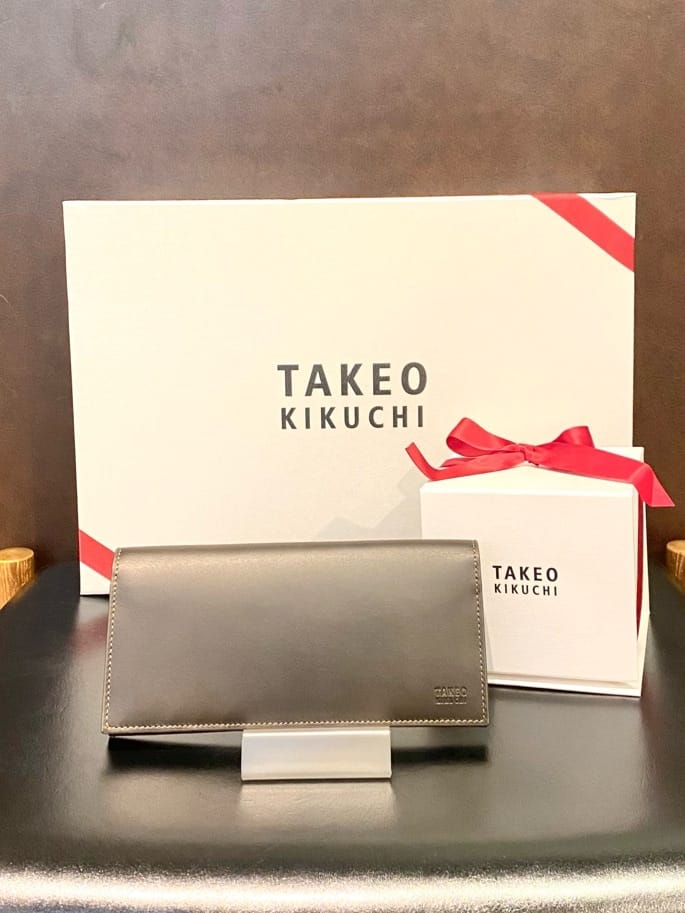 かわぴーさんの「TAKEO KIKUCHI｜アンティーク調レザー 2つ折り長財布」を使ったコーディネート