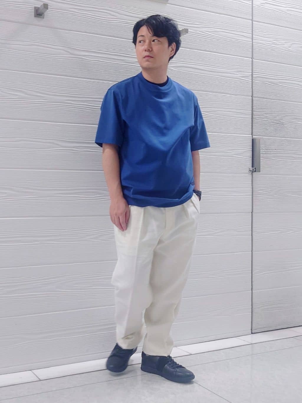 かずさんの「TAKEO KIKUCHI｜【抗菌防臭／5サイズ展開】ハイゲージポンチ Tシャツ」を使ったコーディネート