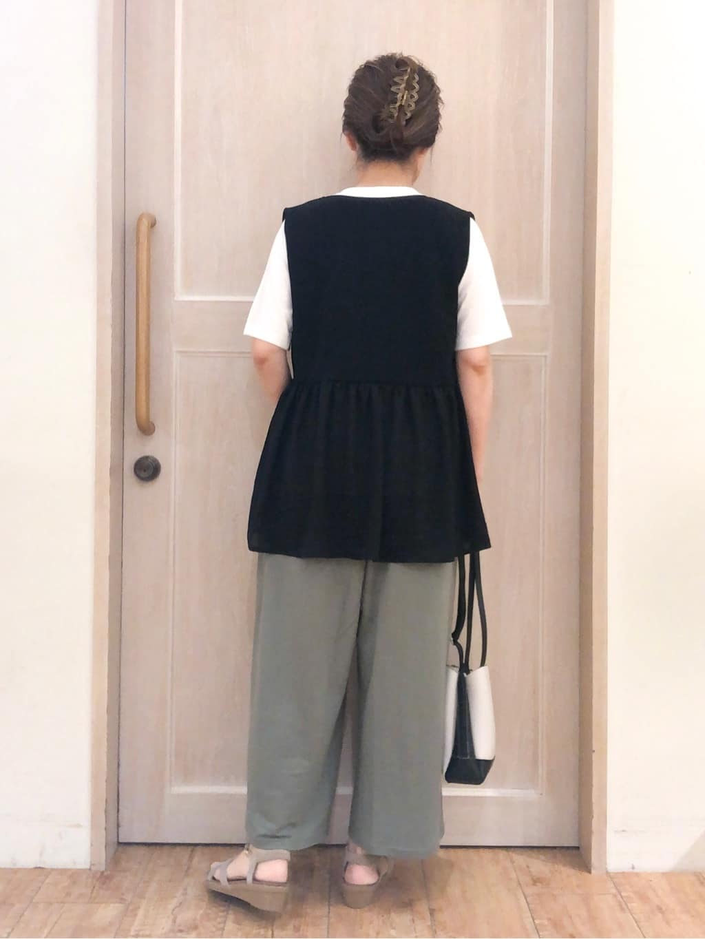 オリえもんさんの「SHOO･LA･RUE｜」を使ったコーディネート