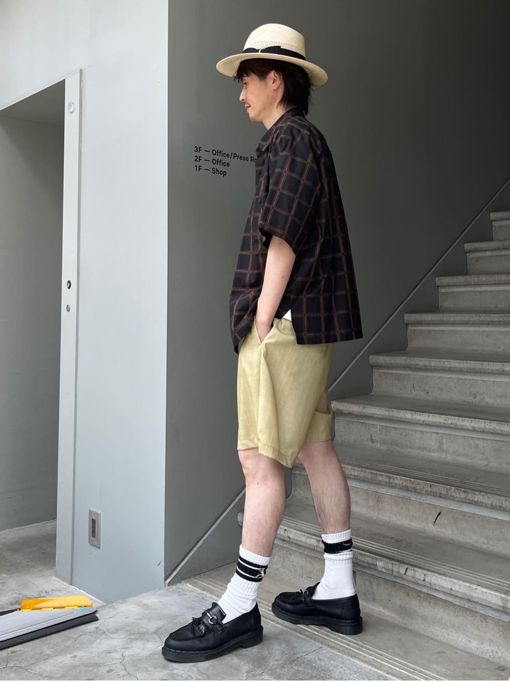 Shintaroさんの「TAKEO KIKUCHI｜【抗菌防臭／5サイズ展開】ハイゲージポンチ Tシャツ」を使ったコーディネート