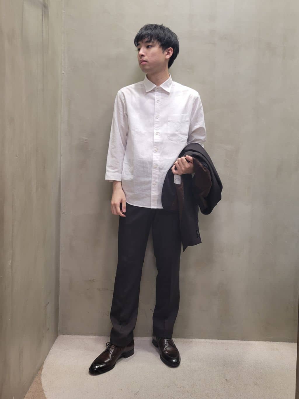 白木駆さんの「TAKEO KIKUCHI｜日本製 Uチップ ドレスシューズ」を使ったコーディネート