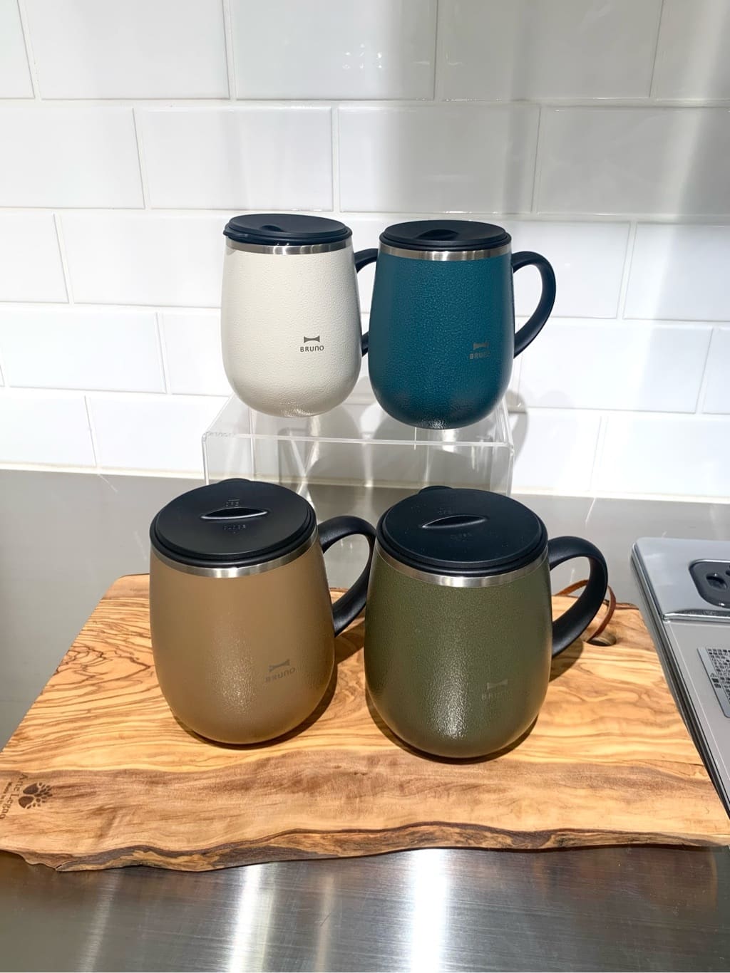 ミヅキさんの「212 KITCHEN STORE｜蓋つきステンレスマグ Short PKBE ＜BRUNO ブルーノ＞」を使ったコーディネート