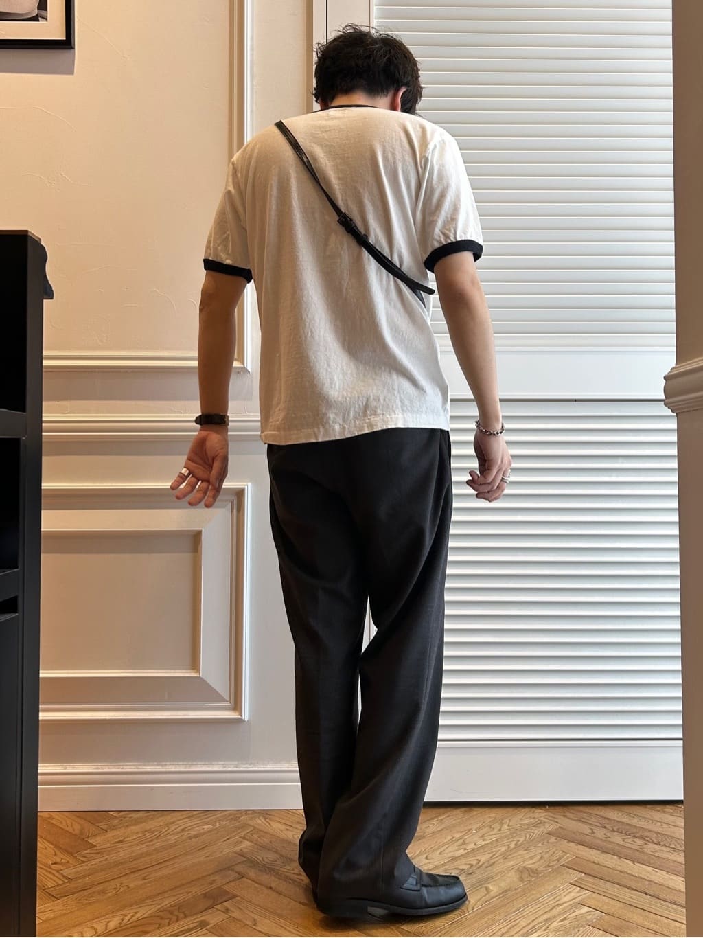 須田　慎二郎さんの「DRESSTERIOR｜【撥水加工/Safari5月号掲載】ローファー」を使ったコーディネート