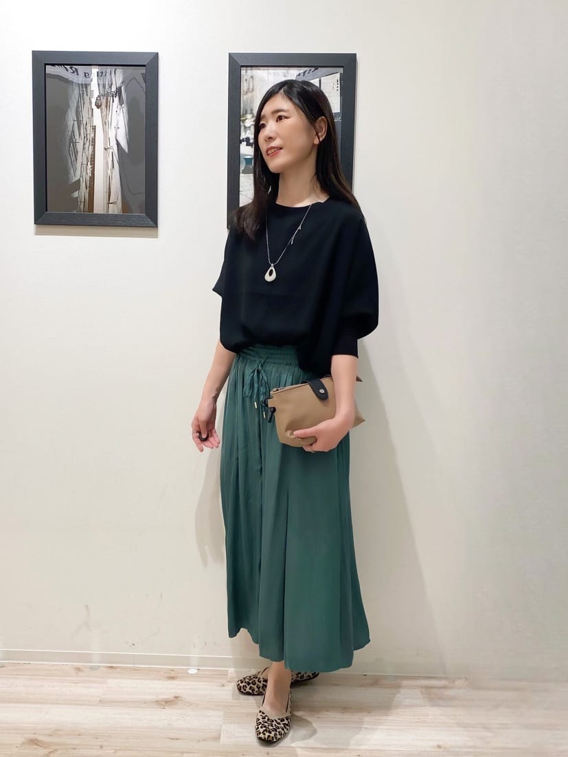 みぞさんさんの「SHOO･LA･RUE｜」を使ったコーディネート