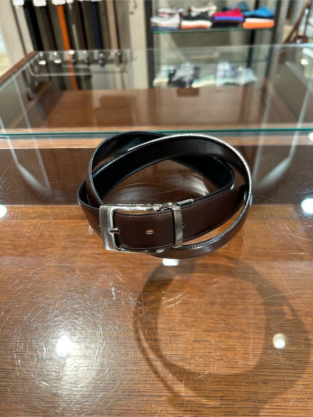 coheyさんの「TAKEO KIKUCHI｜【リバーシブル/Made in JAPAN】レザー ドレスベルト」を使ったコーディネート