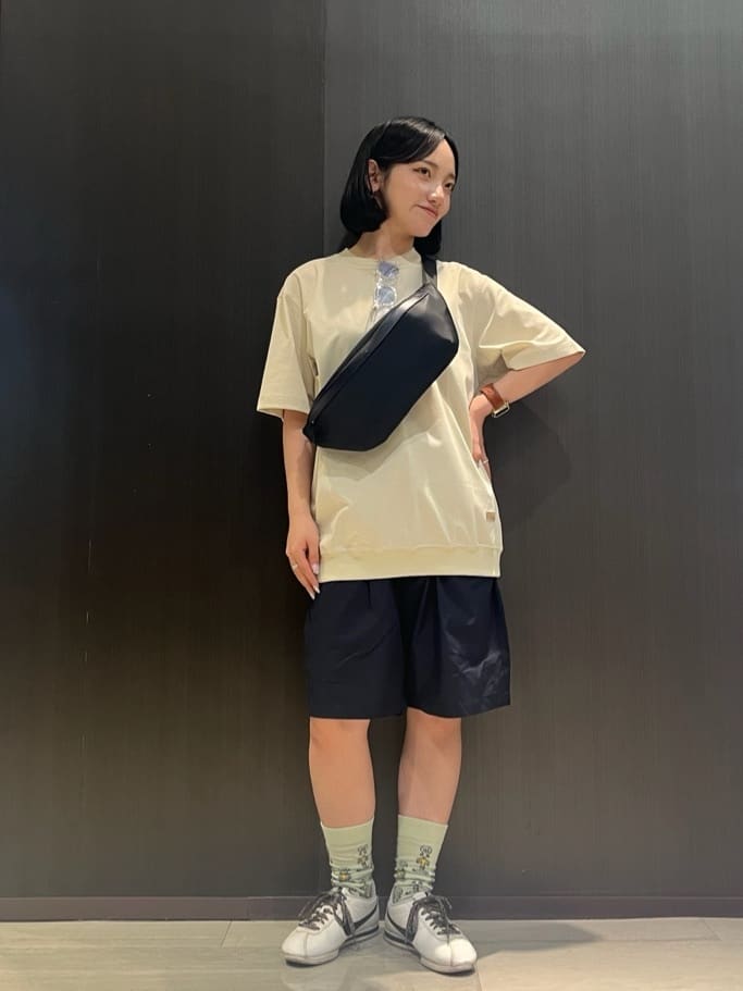 みちゃおさんの「TAKEO KIKUCHI｜【抗菌防臭／5サイズ展開】ハイゲージポンチ Tシャツ」を使ったコーディネート