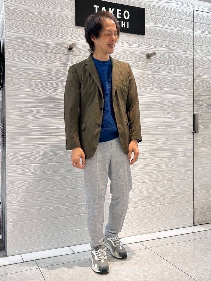井出恭輔さんの「TAKEO KIKUCHI｜【尾州織】リネンブレンド メッシュパンツ」を使ったコーディネート