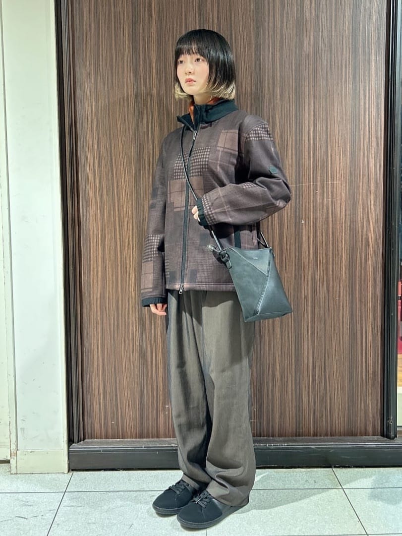 さやさんの「TAKEO KIKUCHI｜【DOWN FABRIC】ダウンファブリック スタンドカラーブルゾン」を使ったコーディネート