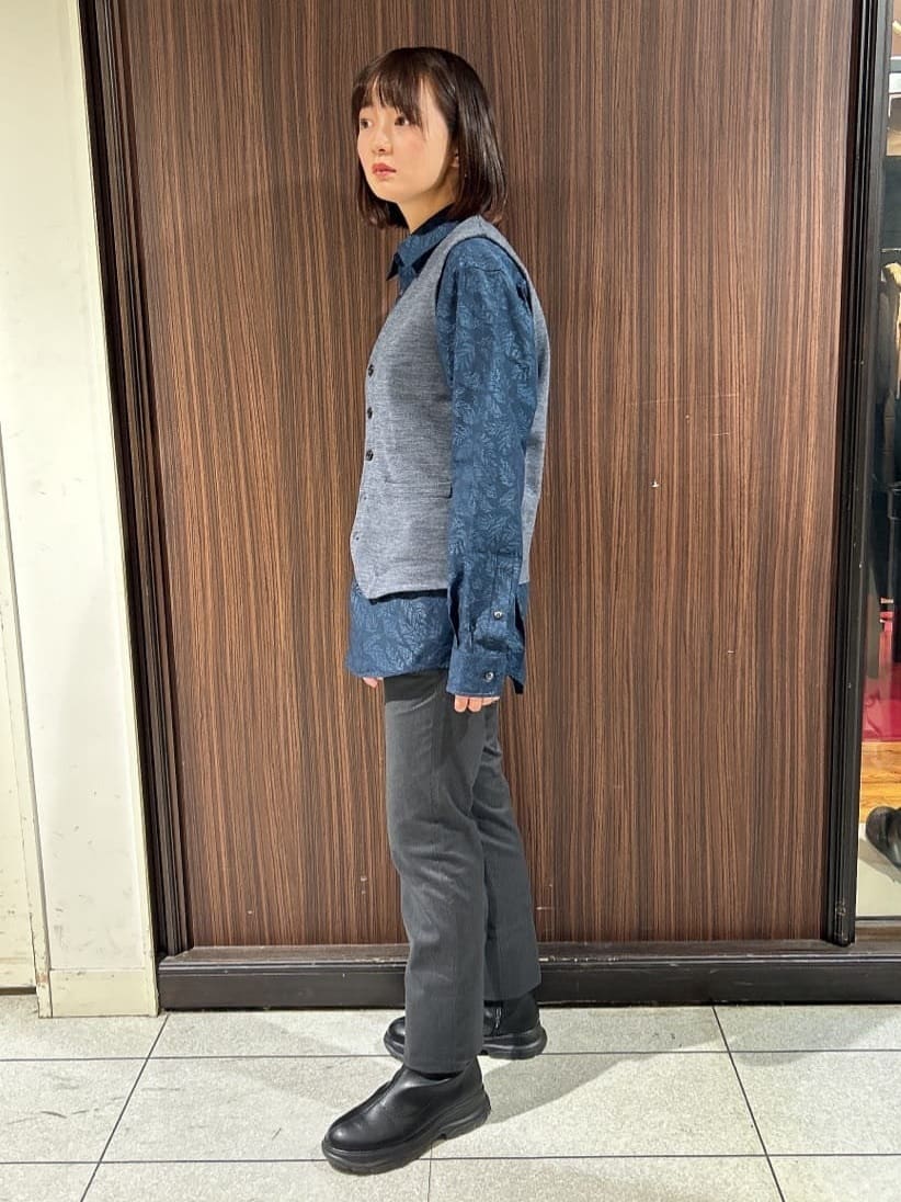 さやさんの「TAKEO KIKUCHI｜【全7サイズ&times;8色展開！】トップマルチヘリンボン パンツ」を使ったコーディネート