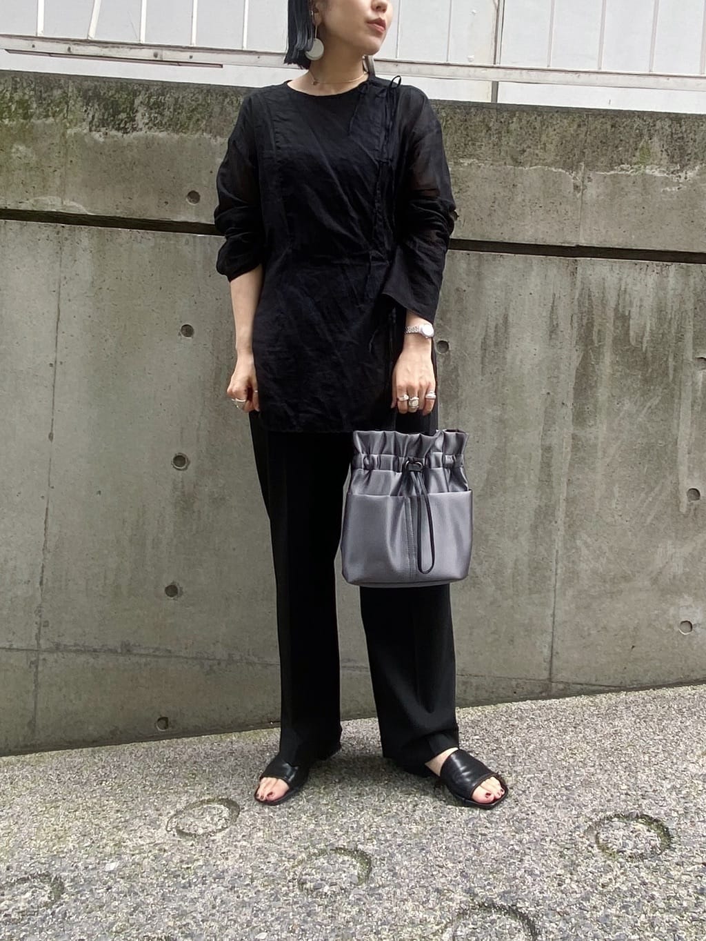 Uさんの「HIROKO HAYASHI｜LUINI SATINE（ルイーニ サティーネ）ショルダーバッグ」を使ったコーディネート