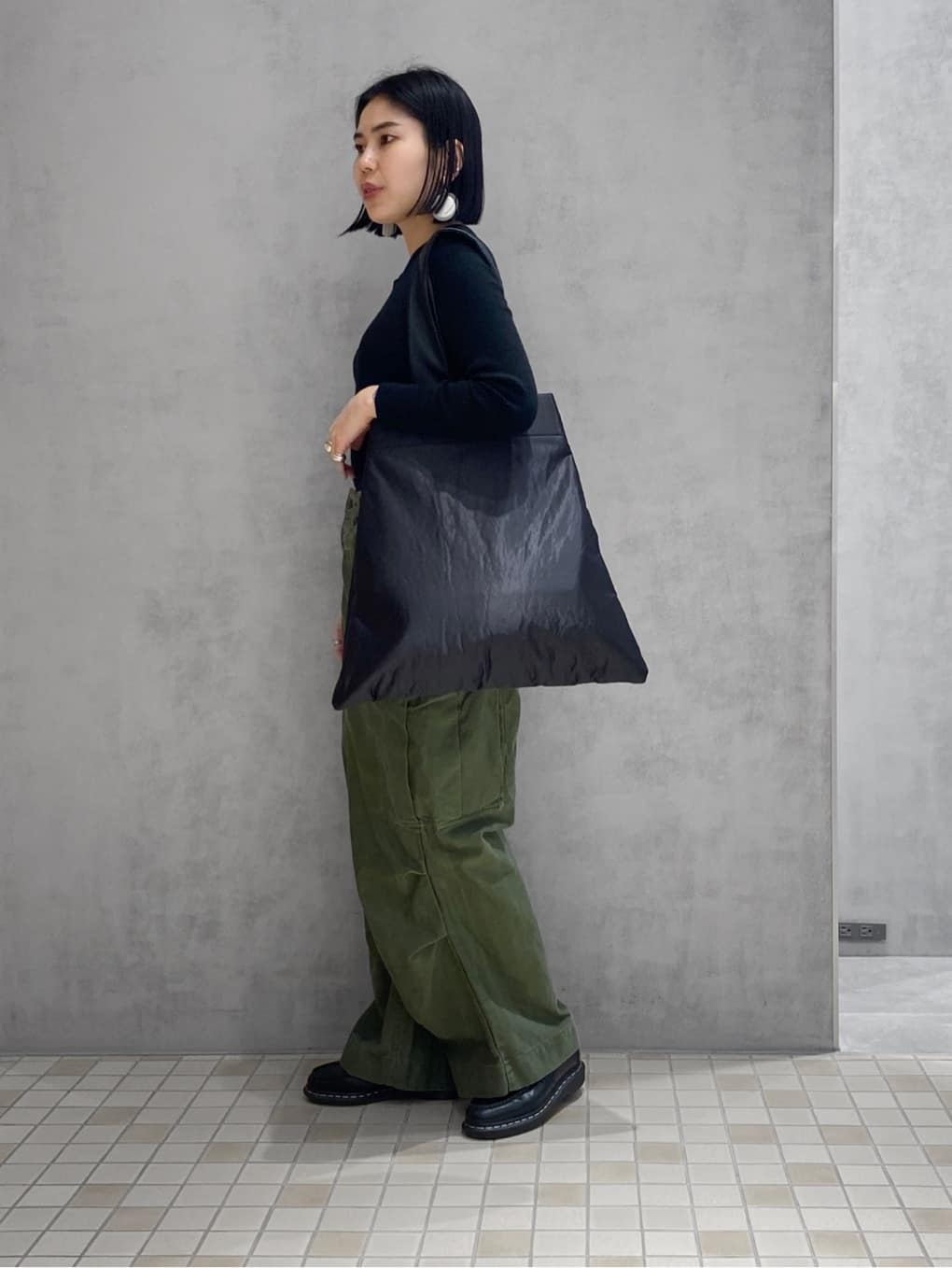Uさんの「HIROKO HAYASHI｜BEFANA(ベファーナ)薄型二つ折り財布」を使ったコーディネート
