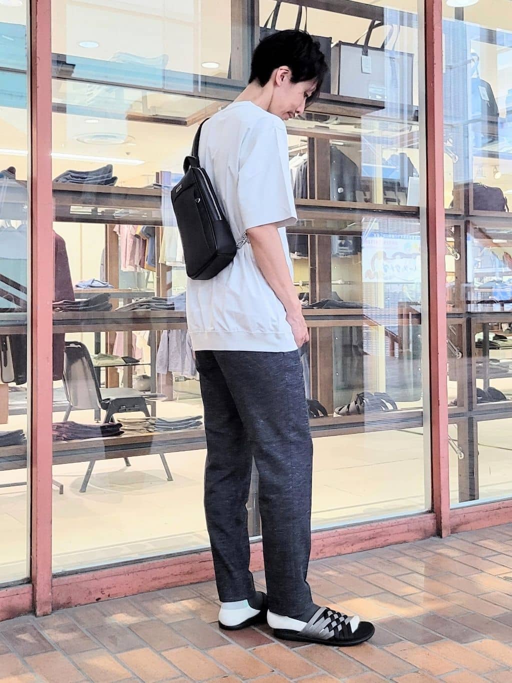 piroyaさんの「TAKEO KIKUCHI｜【抗菌防臭／5サイズ展開】ハイゲージポンチ Tシャツ」を使ったコーディネート