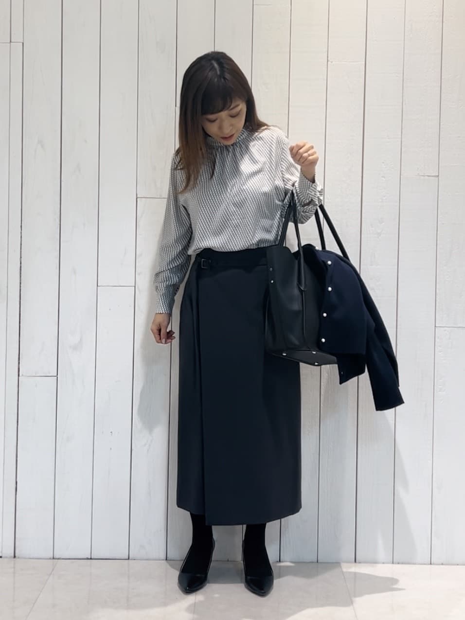 𝑹𝑶𝑴𝑰さんの「INDIVI｜」を使ったコーディネート