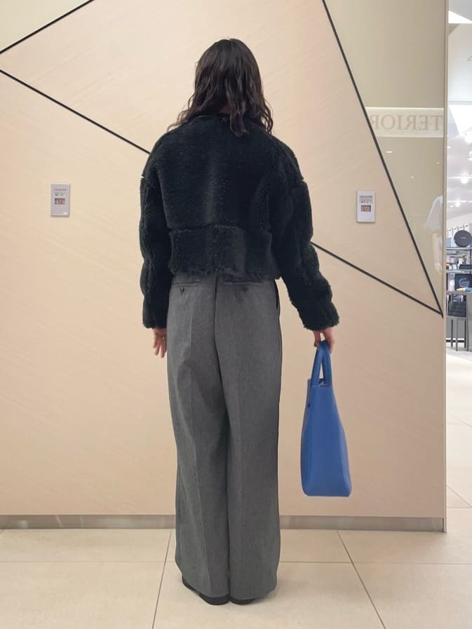 Karinさんの「DRESSTERIOR｜ラグランスリーブコットンプルオーバー」を使ったコーディネート