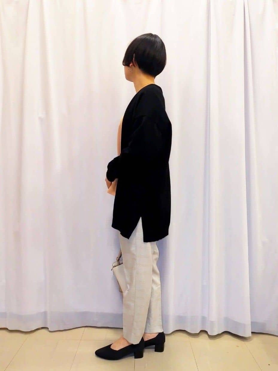 あんさんの「SHOO･LA･RUE｜【洗える/SS-3L】すっきりキレイにかっこよく 大人のテーパードパンツ」を使ったコーディネート
