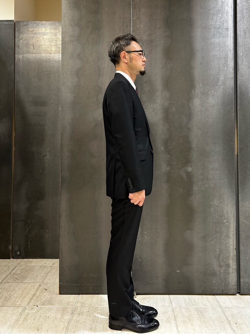 coheyさんの「TAKEO KIKUCHI｜【Made in JAPAN】矢絣（やがすり）スーツ／スリーピース対応」を使ったコーディネート