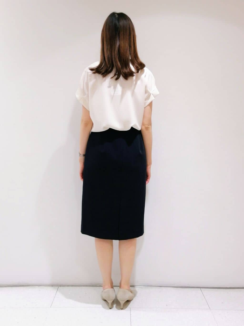 ayanoさんの「INDIVI｜【洗える/UVケア/エコ/日本製】ストレッチノーカラージャケット」を使ったコーディネート